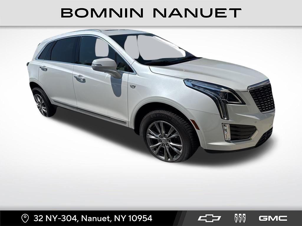 used 2022 Cadillac XT5 car, priced at $28,990