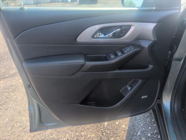 used 2022 Chevrolet Traverse car, priced at $29,990