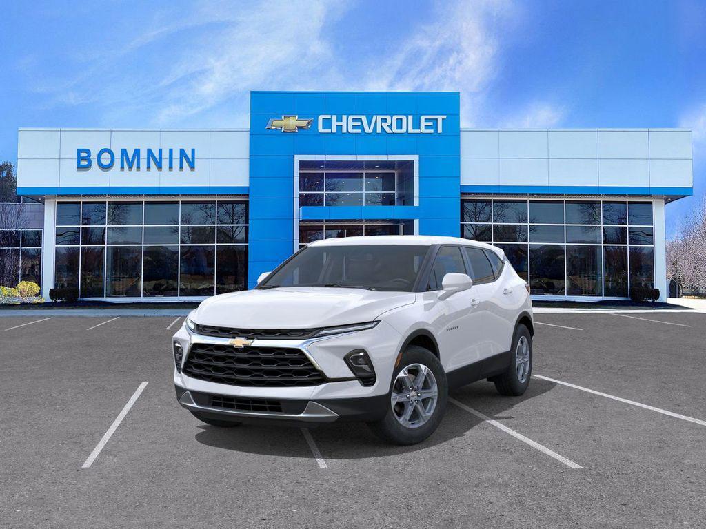 new 2025 Chevrolet Blazer car, priced at $34,295