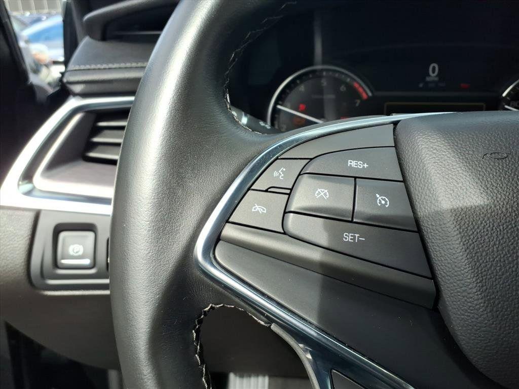 used 2022 Cadillac XT5 car, priced at $26,490
