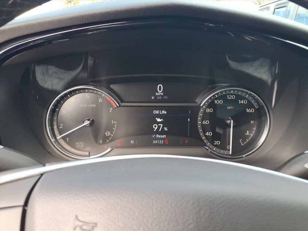 used 2022 Cadillac XT5 car, priced at $26,490