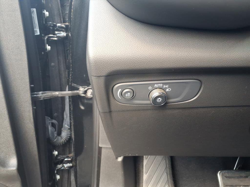 used 2022 Buick Envision car, priced at $24,490