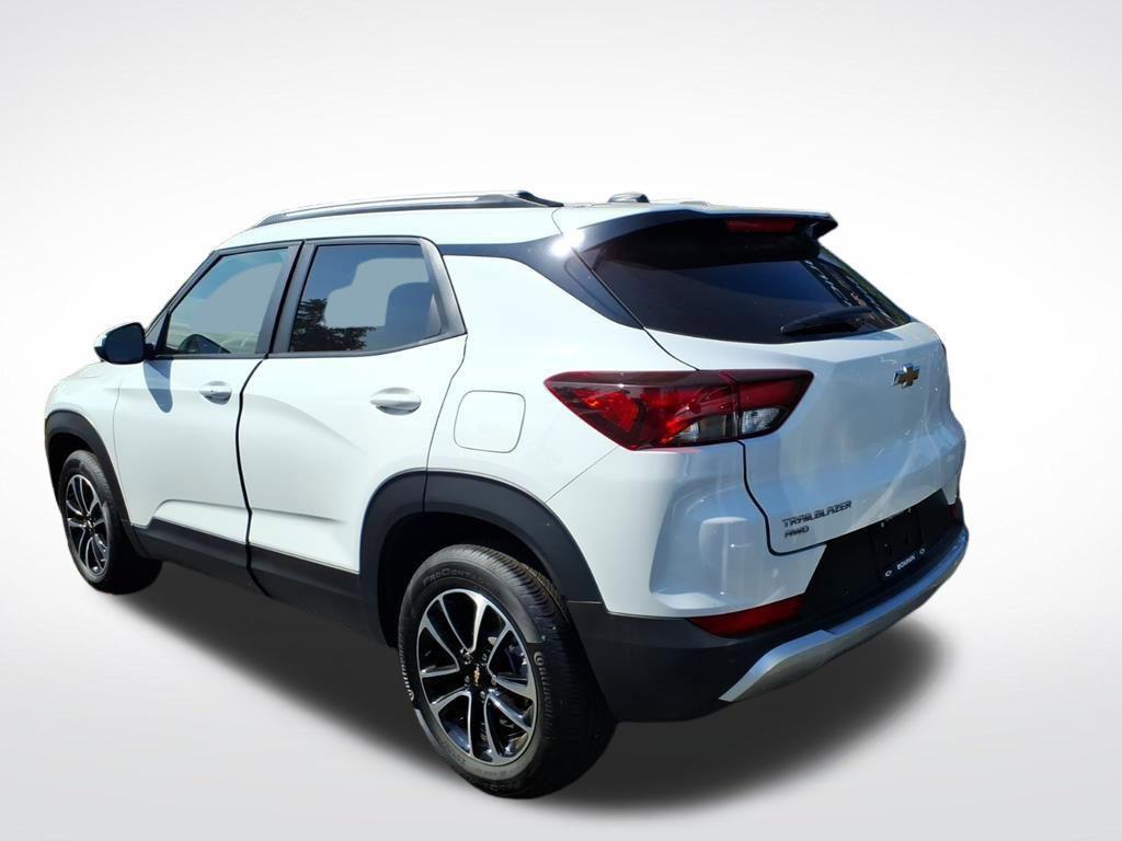 used 2025 Chevrolet TrailBlazer car, priced at $27,990