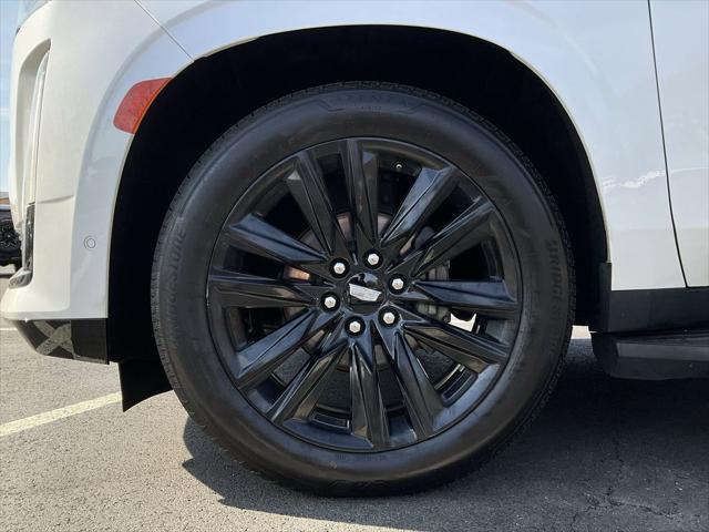 used 2021 Cadillac Escalade ESV car, priced at $63,990