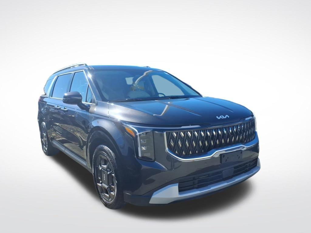 used 2025 Kia Carnival Hybrid car, priced at $38,490