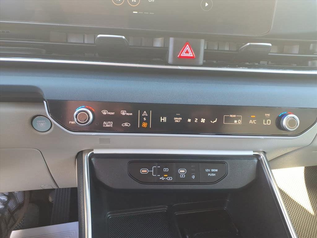 used 2025 Kia Carnival Hybrid car, priced at $38,490