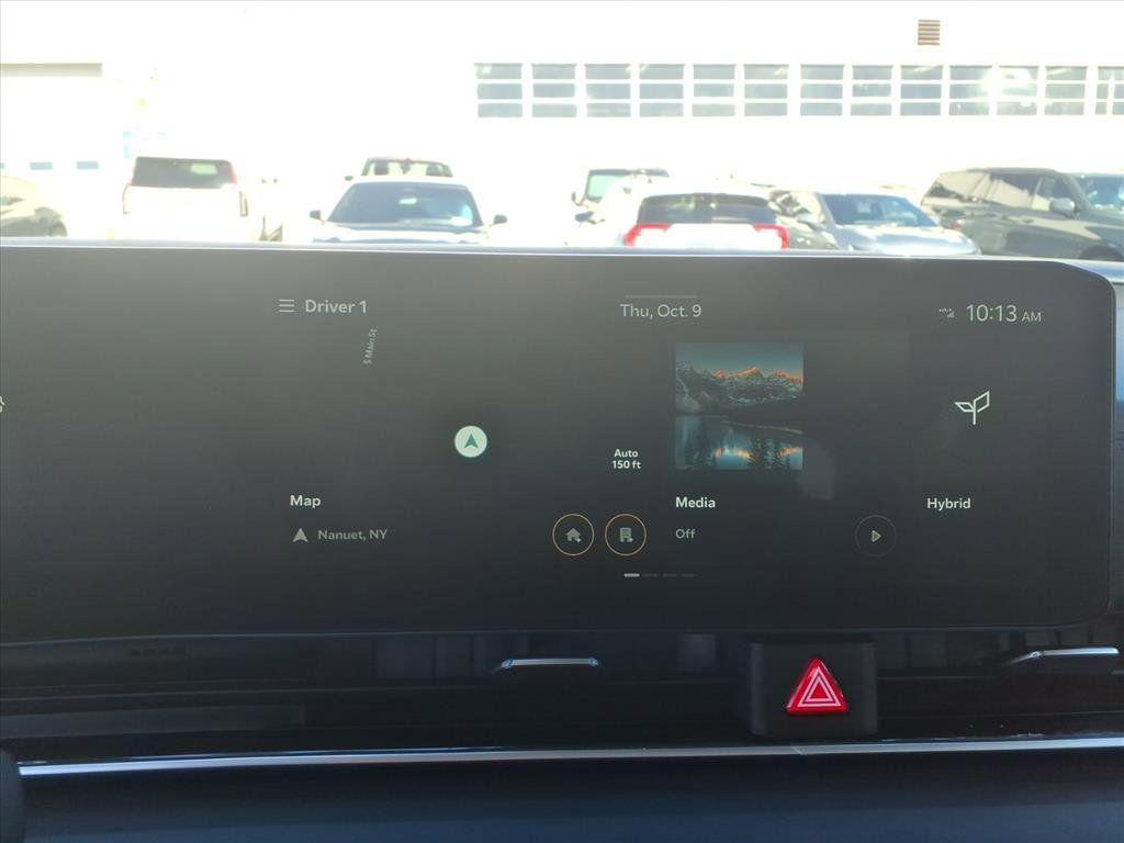 used 2025 Kia Carnival Hybrid car, priced at $38,490