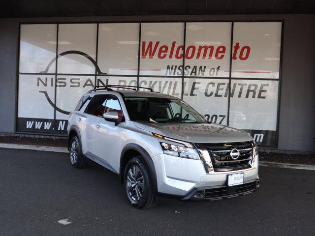 new 2024 Nissan Pathfinder car, priced at $44,060