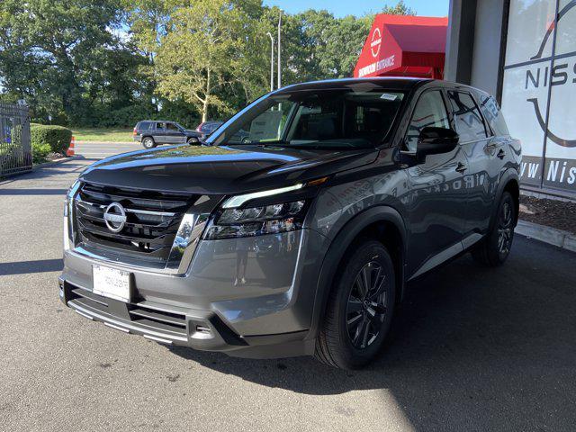 new 2024 Nissan Pathfinder car, priced at $40,830