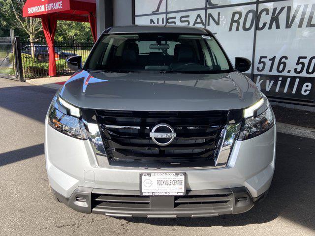 new 2024 Nissan Pathfinder car, priced at $40,480