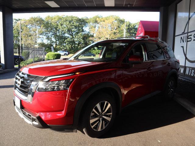 new 2024 Nissan Pathfinder car, priced at $47,825