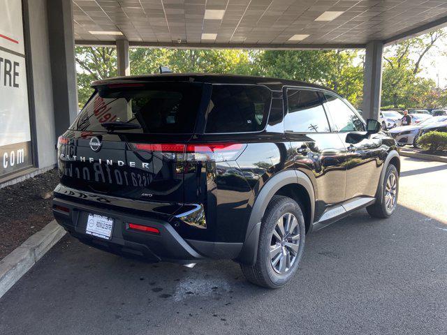 new 2024 Nissan Pathfinder car, priced at $40,480