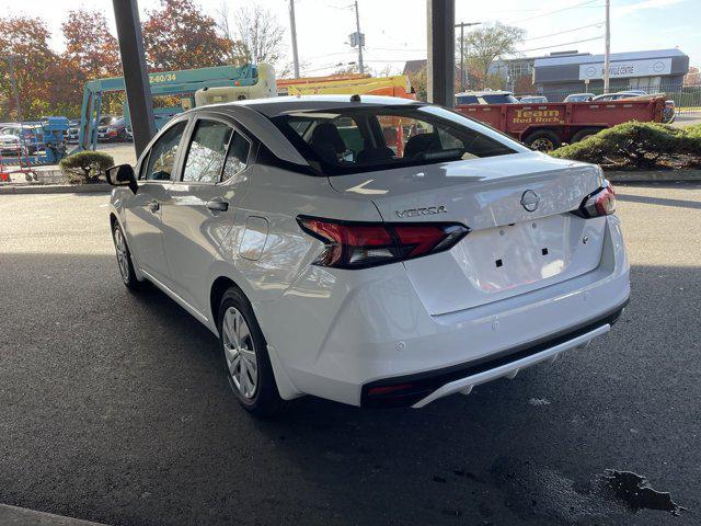 used 2023 Nissan Versa car