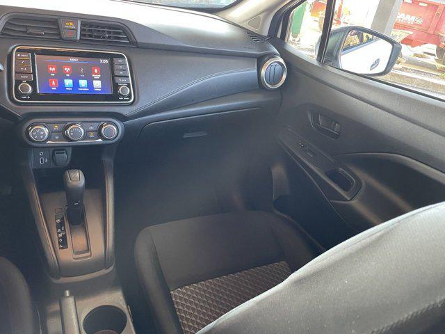 used 2023 Nissan Versa car