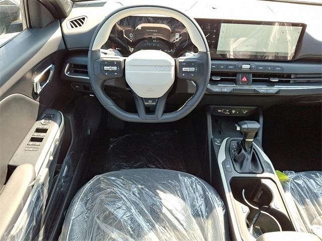 new 2025 Kia K4 car, priced at $27,440