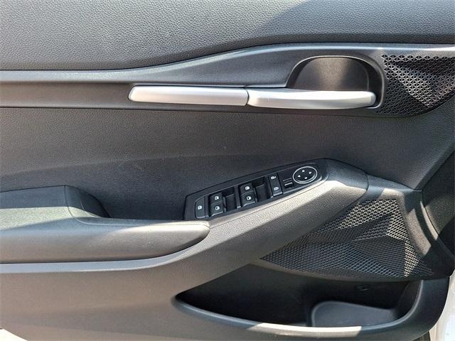 used 2023 Kia Seltos car, priced at $22,274