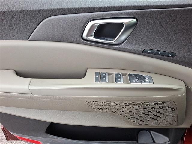 new 2026 Kia Carnival Hybrid car, priced at $50,085