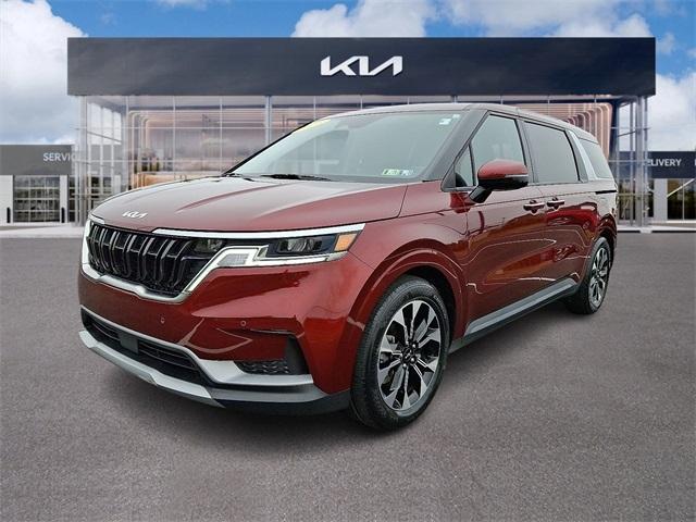 used 2023 Kia Carnival car, priced at $33,927