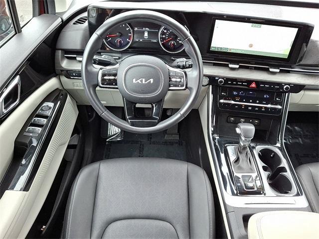 used 2023 Kia Carnival car, priced at $33,927