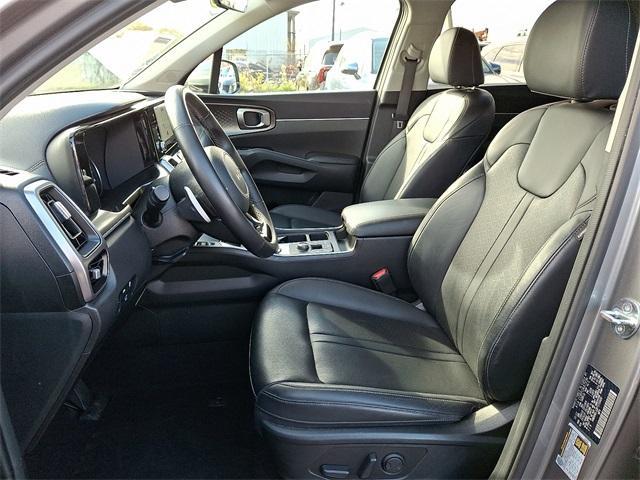 used 2023 Kia Sorento Hybrid car, priced at $32,752