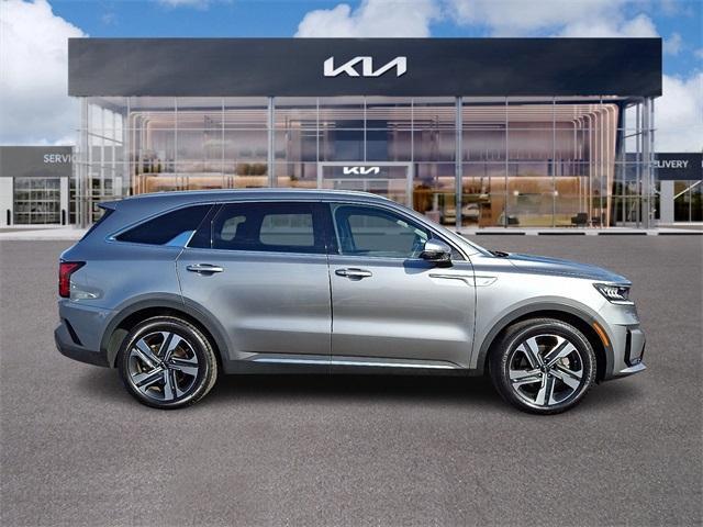 used 2023 Kia Sorento Hybrid car, priced at $32,752