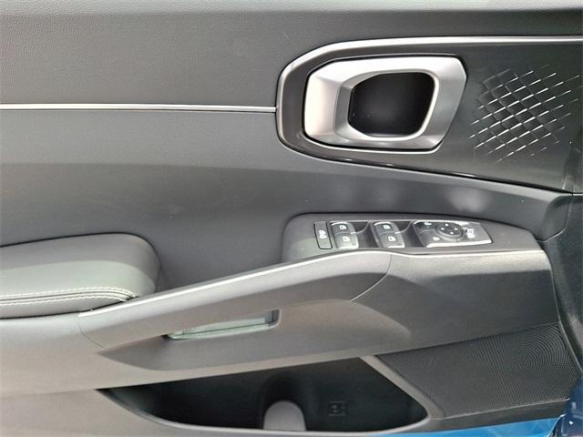 new 2025 Kia Sorento car, priced at $38,355