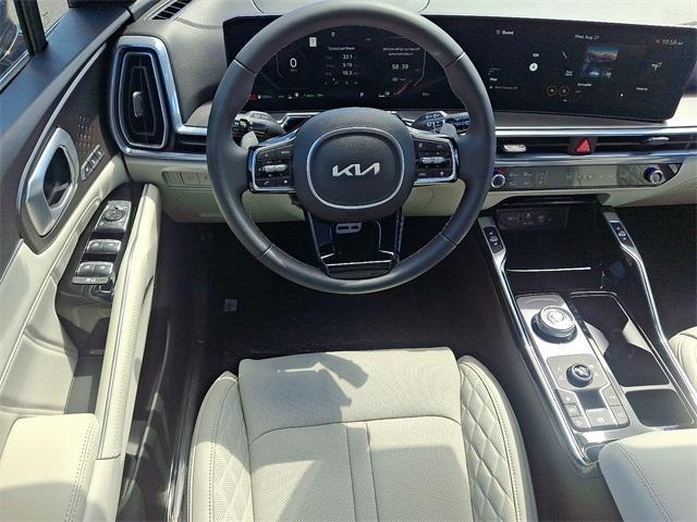 new 2025 Kia Sorento Hybrid car, priced at $48,560