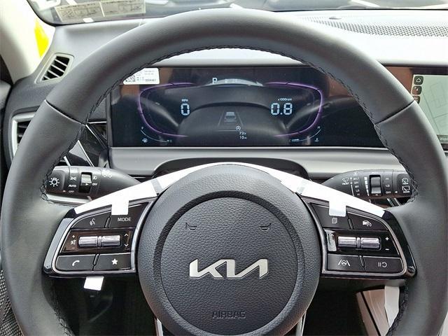 new 2025 Kia Seltos car, priced at $28,275