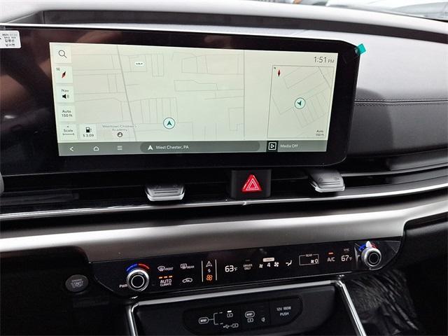 new 2025 Kia Carnival Hybrid car, priced at $50,630