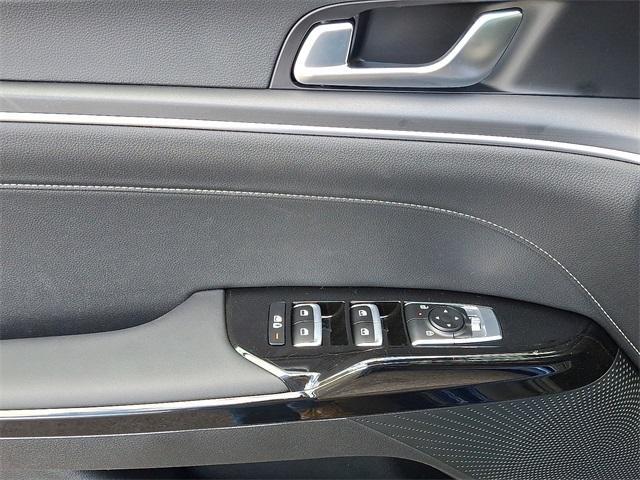 used 2025 Kia K5 car, priced at $26,999