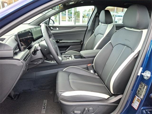 used 2025 Kia K5 car, priced at $26,999