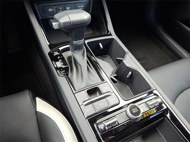 used 2025 Kia K5 car, priced at $26,999