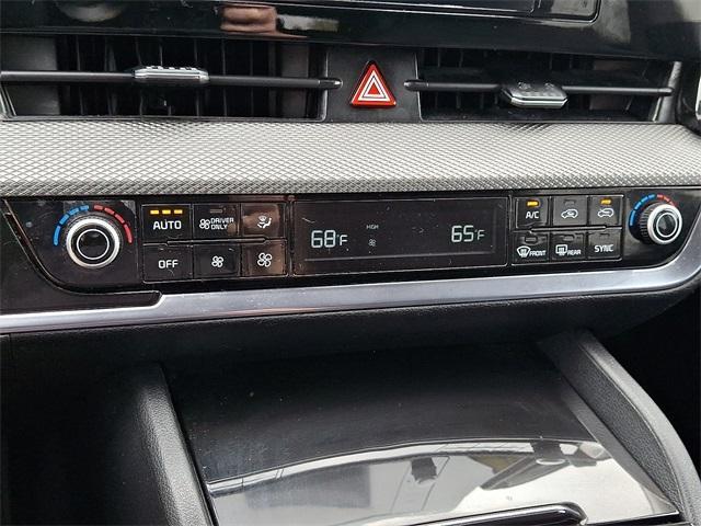 used 2023 Kia Sportage Hybrid car, priced at $25,260
