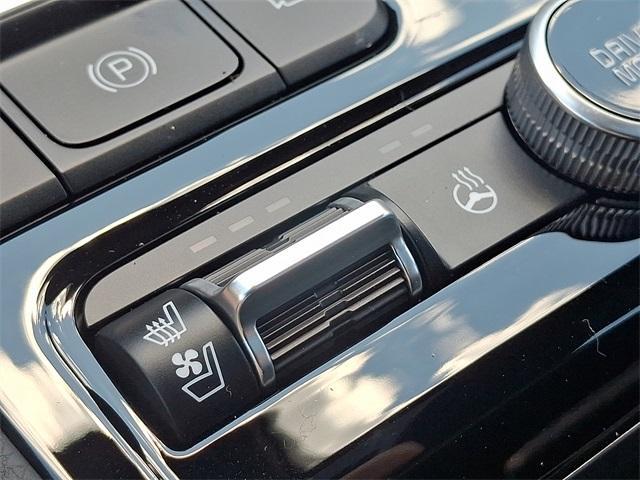 new 2026 Kia K5 car, priced at $39,560