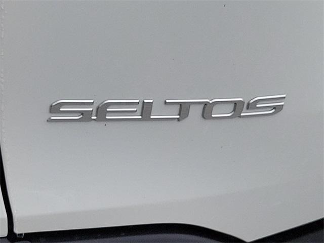 new 2025 Kia Seltos car, priced at $28,550