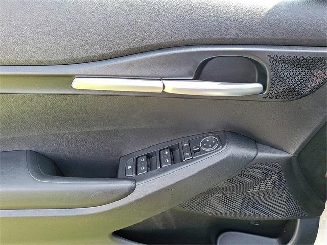 new 2025 Kia Seltos car, priced at $26,670