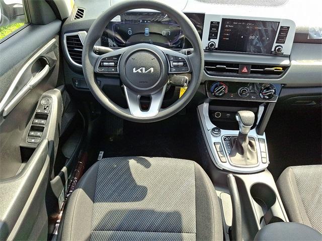 new 2025 Kia Seltos car, priced at $26,670