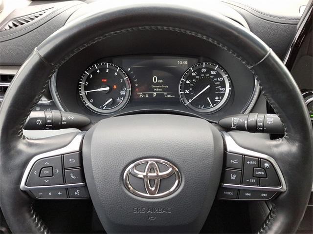 used 2020 Toyota Highlander car, priced at $34,000