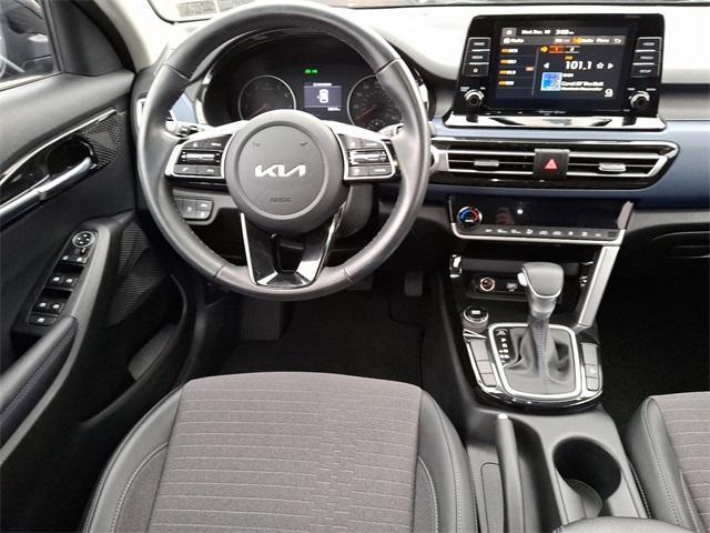 used 2023 Kia Seltos car, priced at $20,088