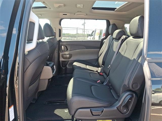 new 2026 Kia Carnival car, priced at $48,285