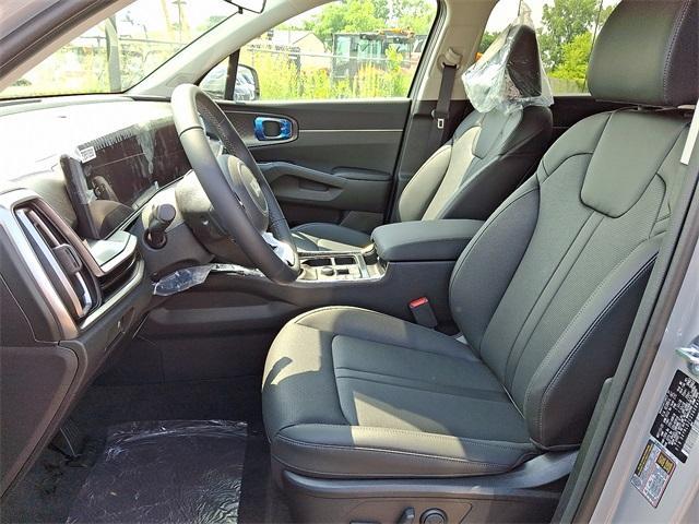 new 2025 Kia Sorento car, priced at $39,055