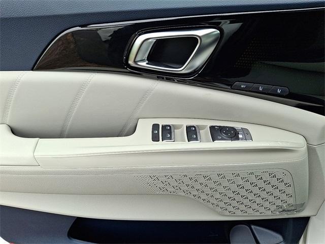new 2026 Kia Carnival car, priced at $53,285