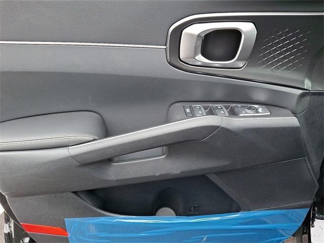 new 2025 Kia Sorento car, priced at $38,560