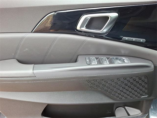 new 2026 Kia Carnival Hybrid car, priced at $55,285
