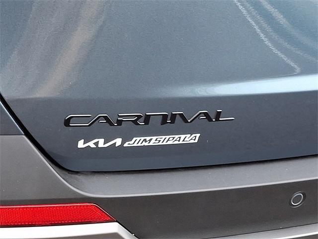 new 2026 Kia Carnival Hybrid car, priced at $55,285