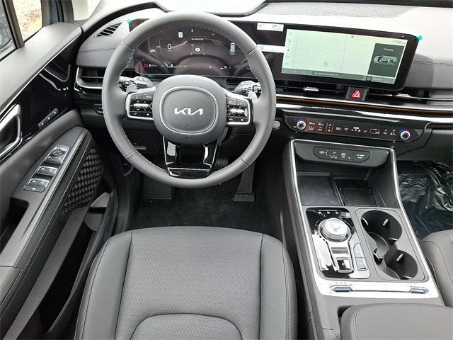 new 2026 Kia Carnival Hybrid car, priced at $55,285