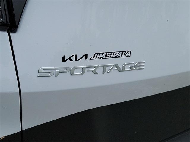 new 2025 Kia Sportage car, priced at $33,135