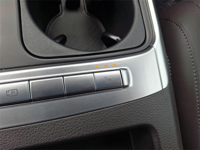 new 2026 Kia Carnival Hybrid car, priced at $45,590