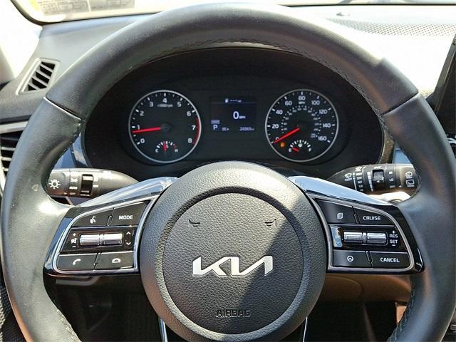 used 2023 Kia Seltos car, priced at $22,237