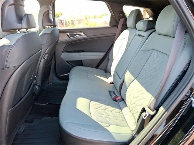 used 2025 Kia Sportage Plug-In Hybrid car, priced at $35,000